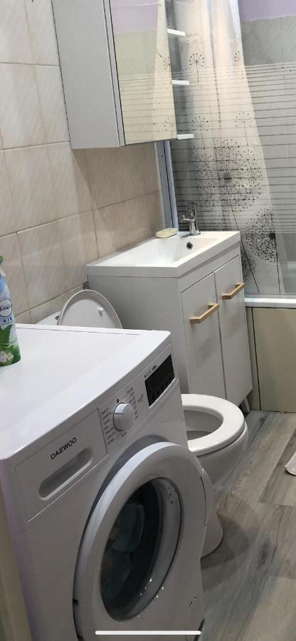 Appartement Lisieux Calme Tres Bien Equipe Exterior photo